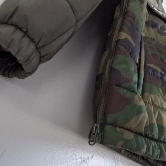 🆕🌿VANS PUFFER JACKET🌿 - Picture 10 of 11